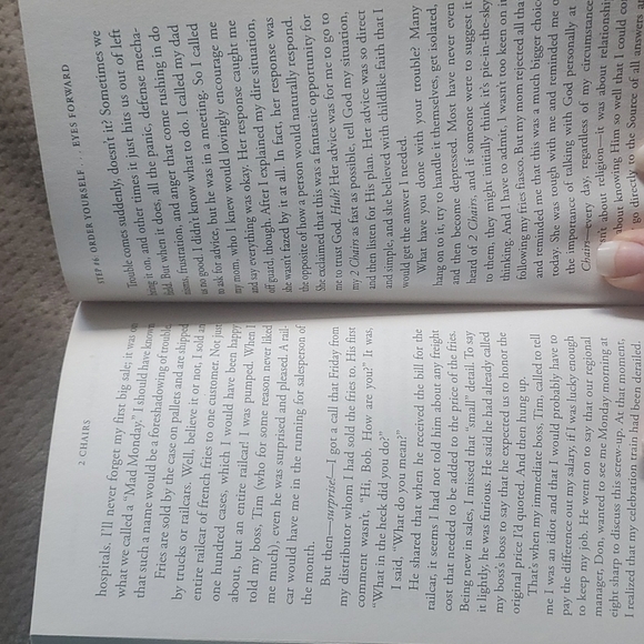 2- Religious book 📚 - Picture 4 of 5